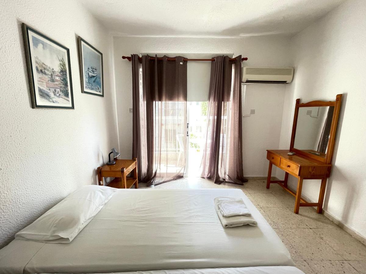 Dream Studio270M From The Beach Paphos Exteriör bild